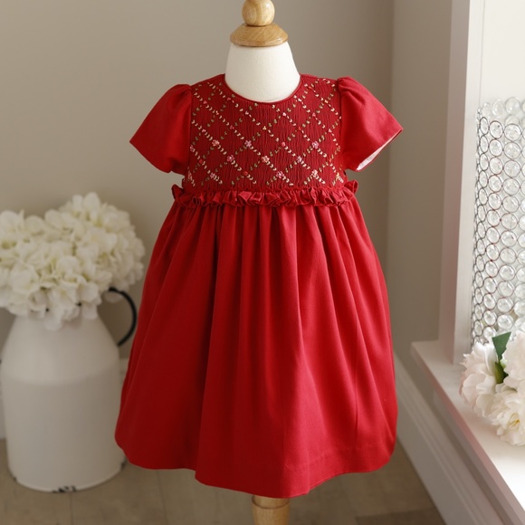 Red Smocked Dress Size 2T Embroidery Luli & Me Short Sleeve Boutique Portrait - Picture 3 of 5
